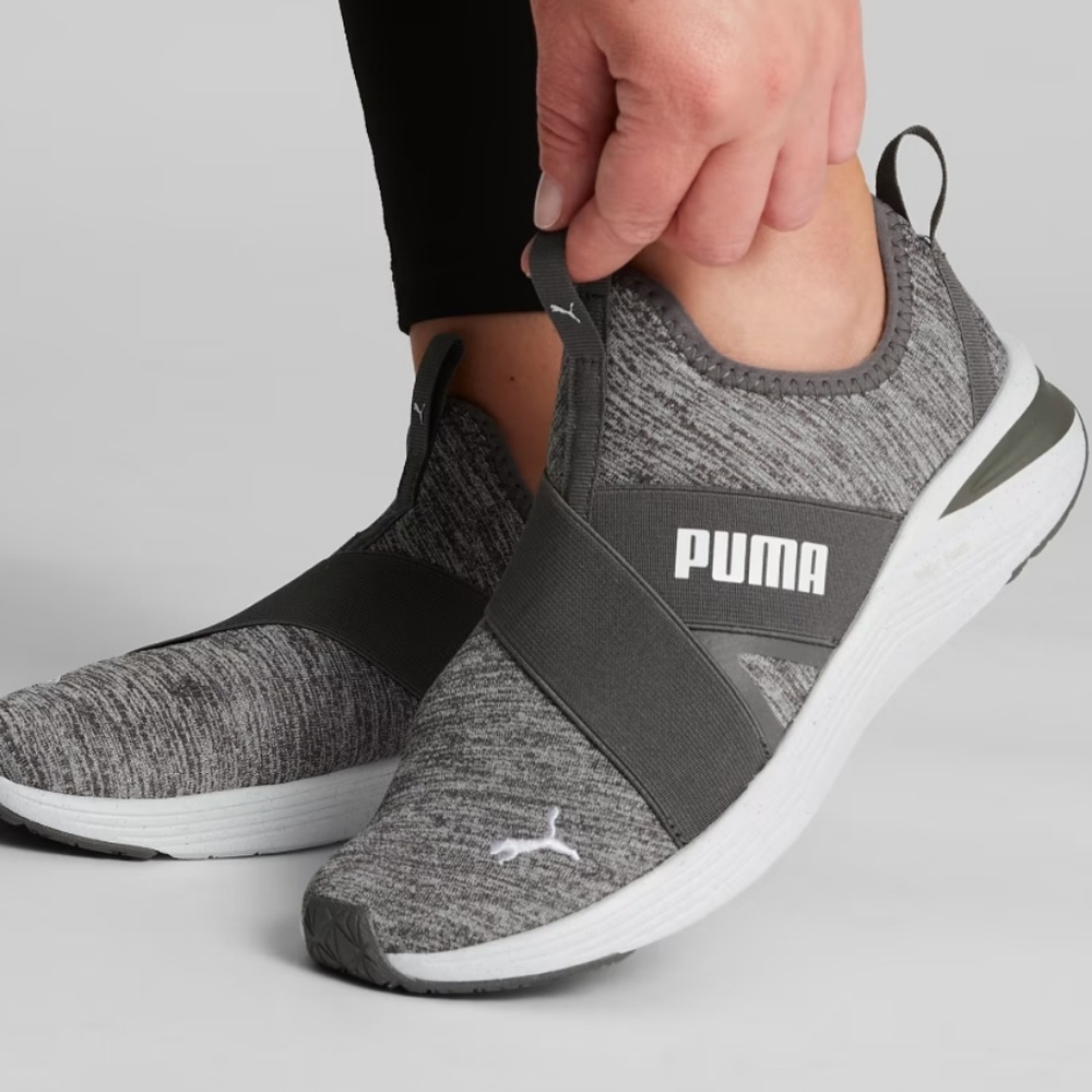 Puma Prowl Slip On Sneakers Size 9